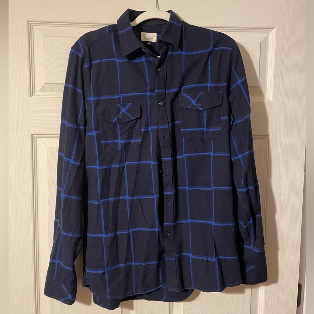 Men’s size Medium blue flannel